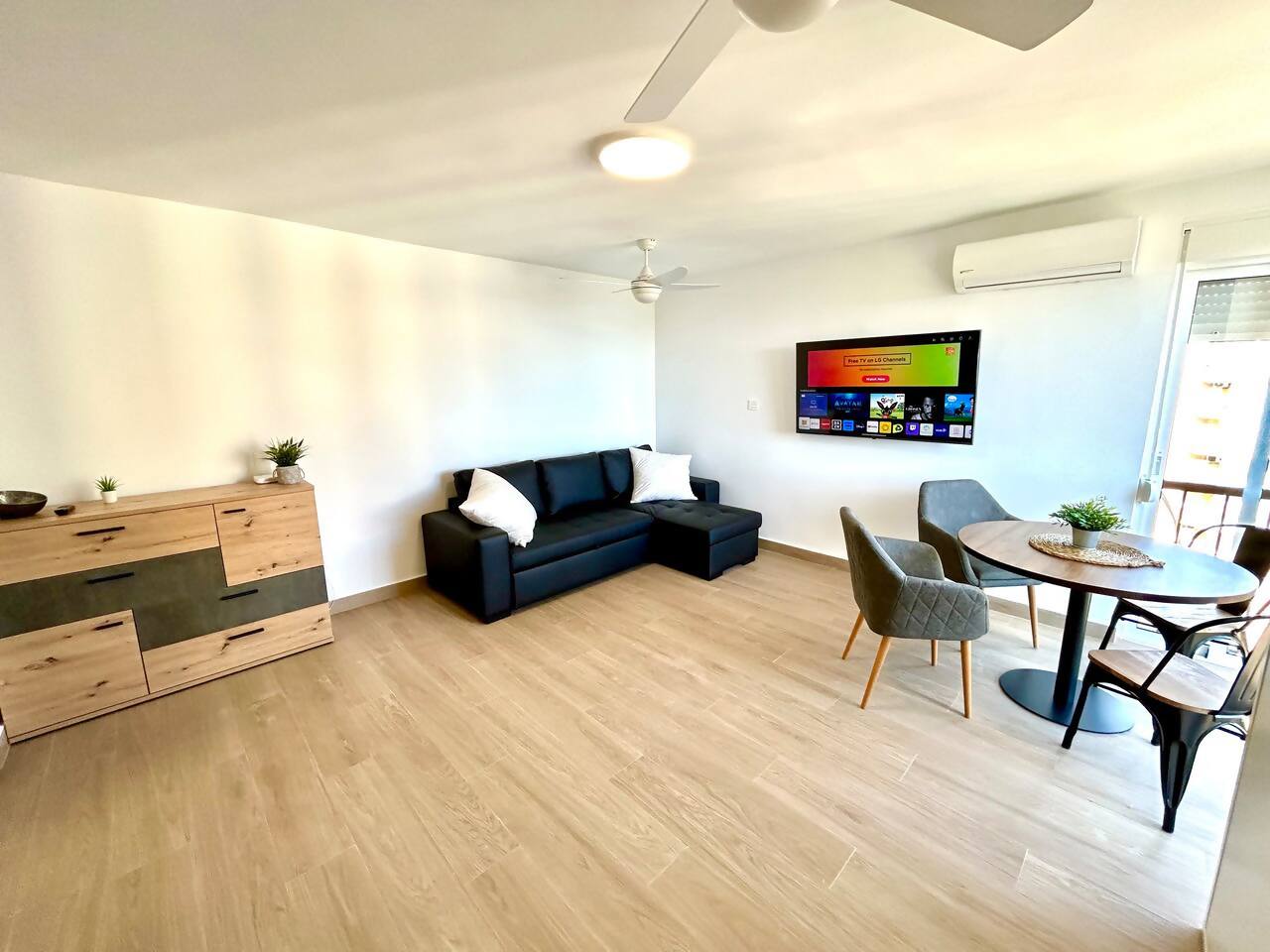 https://static.avaibook.com/uploads/fotos_alojs/alojamiento_compress/3/386153_67516ab8826b0_1.jpg