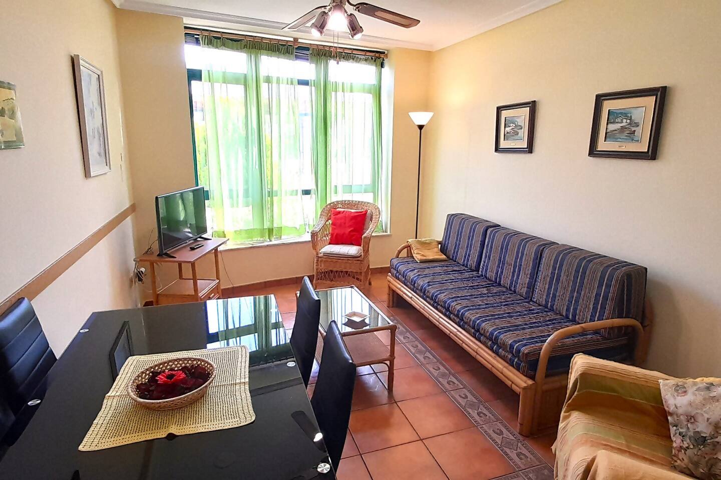 https://static.avaibook.com/uploads/fotos_alojs/alojamiento_compress/4/404584_69fd00d2f3c30_1.jpg