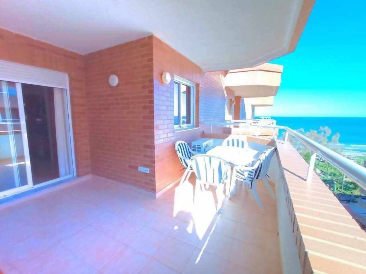 https://static.avaibook.com/uploads/fotos_alojs/alojamiento_compress/6/391396_680916065a81e_1.jpg