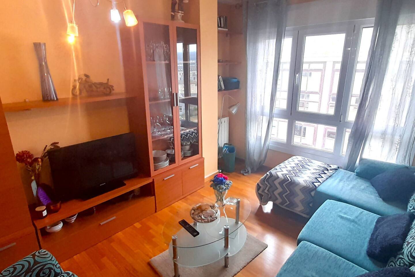 https://static.avaibook.com/uploads/fotos_alojs/alojamiento_compress/9/404929_6a06e37aadef6_1.jpg