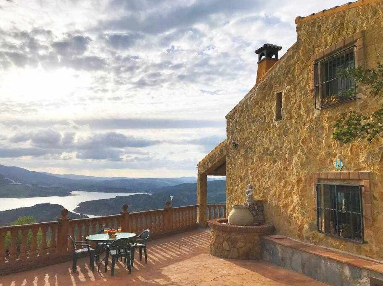 accommodation-image