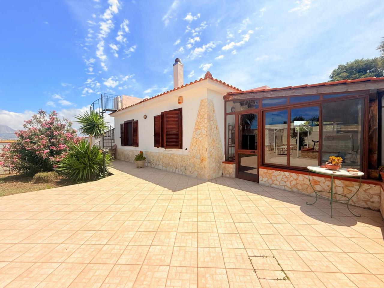 accommodation-image