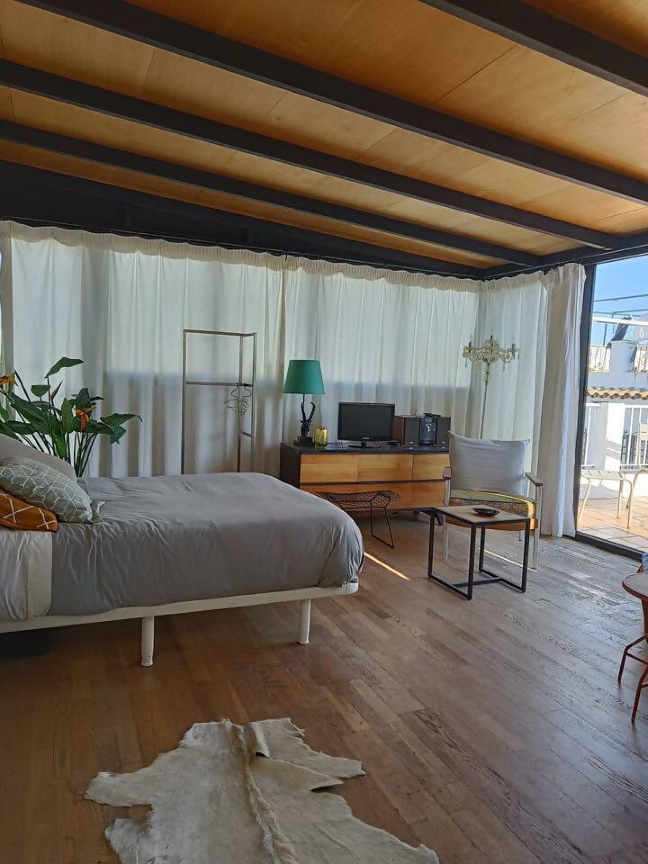 accommodation-image